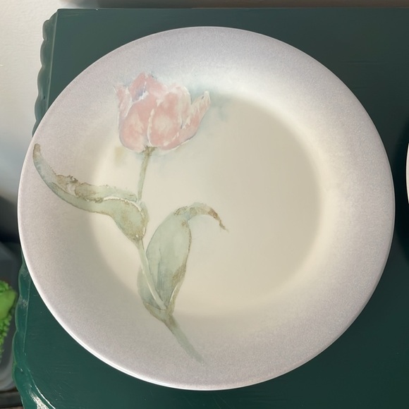 Pair of Vintage Portmeirion The Seasons Soft Blue Pink Tulip Pastel Salad Plates - Picture 3 of 6